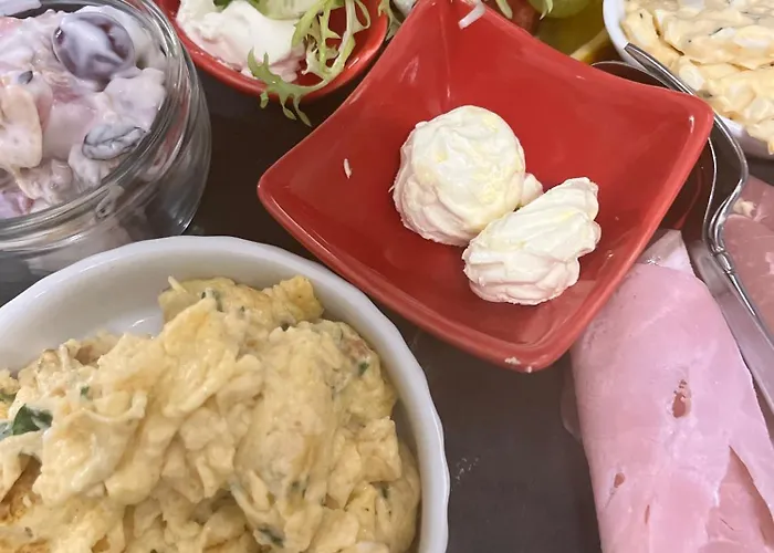 Bilderbuchcafe - Ferien No 5 - Markt 7 *