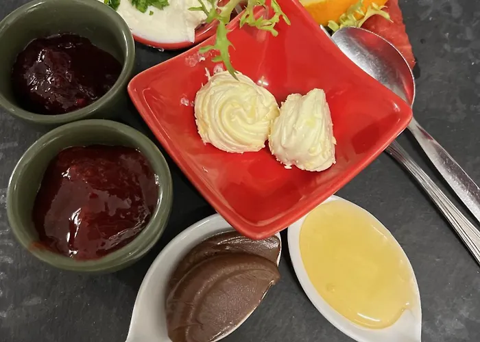 Bilderbuchcafe - Ferien No 5 - Markt 7 *