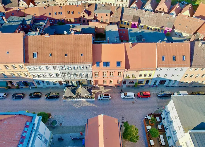 Bilderbuchcafe - Ferien No 5 - Markt 7 Апартаменты Хафельберг